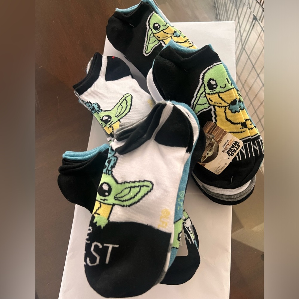 Star Wars - No show socks - size 4-10